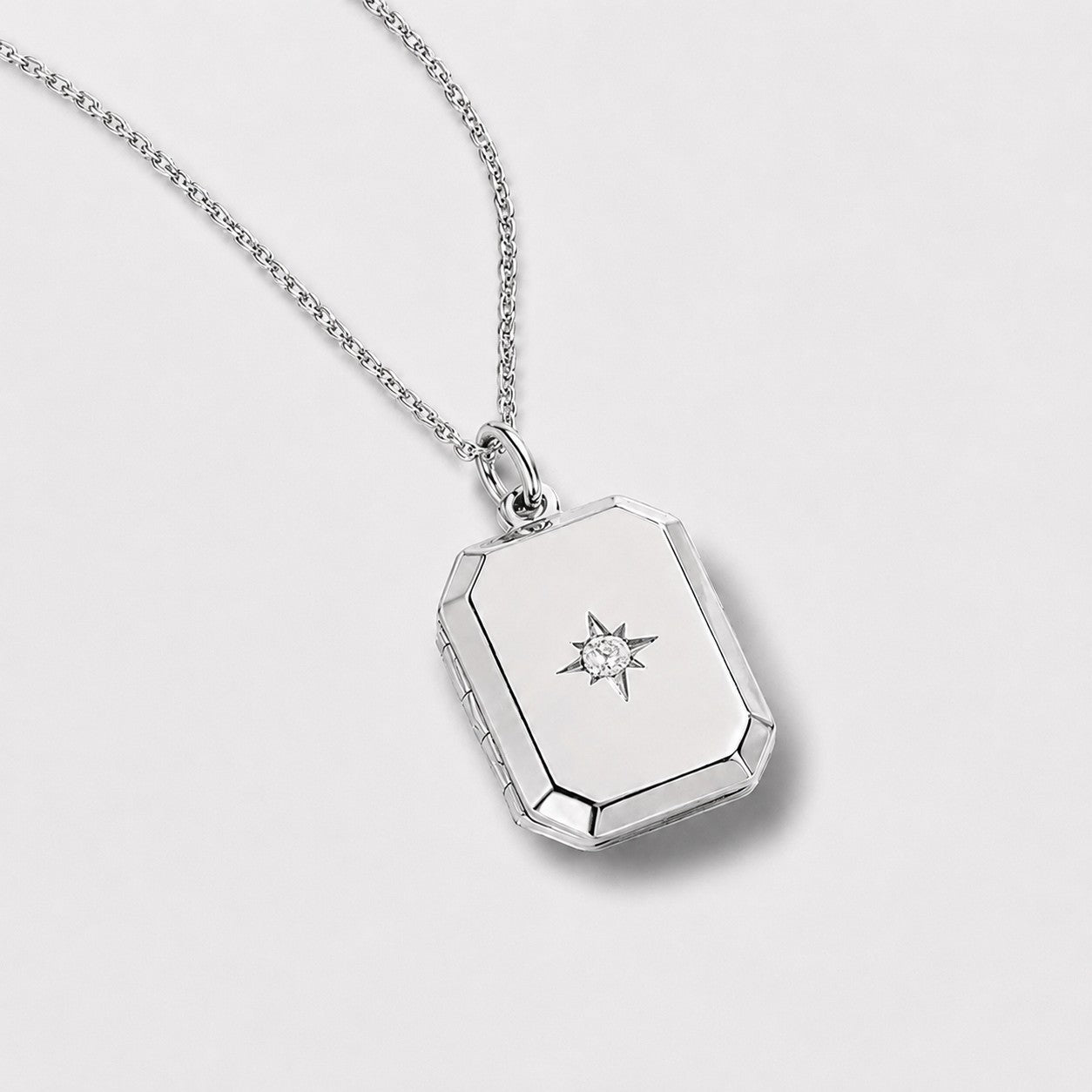 product photo | tooltip: trage, was dir wichtig ist. | personalisiert mit deiner wunschgravur.