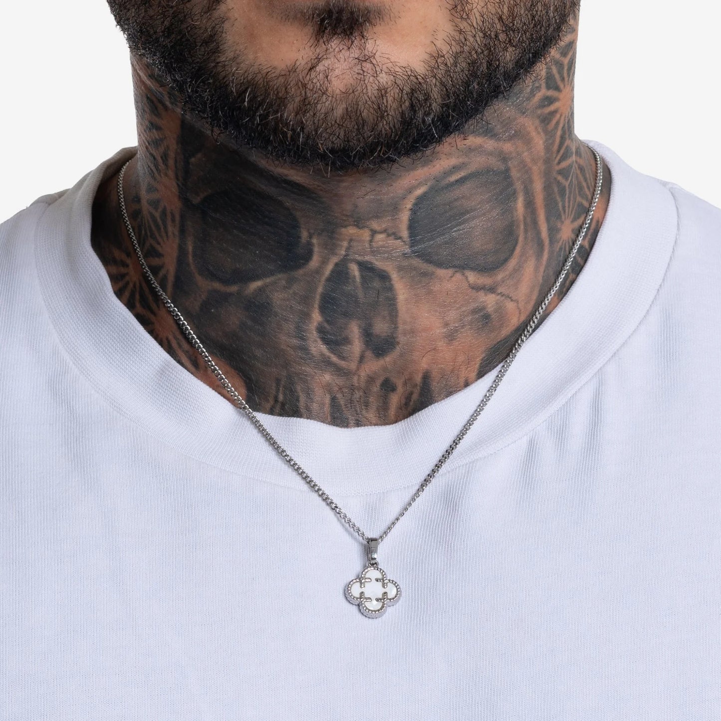 clover medaillon weiß 